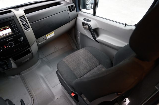 2018 Mercedes-Benz Sprinter Cargo Van 2500 Standard Roof V6 144" RWD - 22941495 - 15