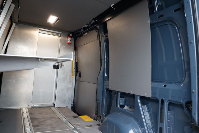 2018 Mercedes-Benz Sprinter Cargo Van 2500 Standard Roof V6 144" RWD - 22941495 - 26