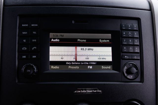 2018 Mercedes-Benz Sprinter Cargo Van 2500 Standard Roof V6 144" RWD - 22941495 - 30