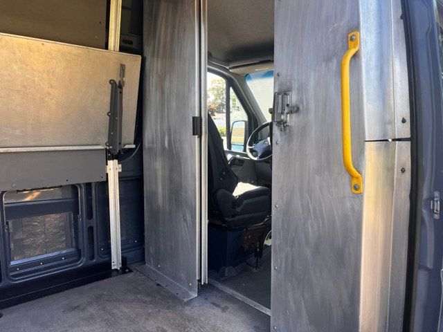 2018 Mercedes-Benz Sprinter Cargo Van FINANCING AVAILABLE WITH SHIPPING NATIONWIDE AND WORLDWIDE - 22507604 - 27