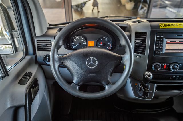 2018 Mercedes-Benz Sprinter Cargo Van SPRINTER CARGO VAN 2500 HIGH ROOF V6 RWD WELL KEPT - 23060222 - 27