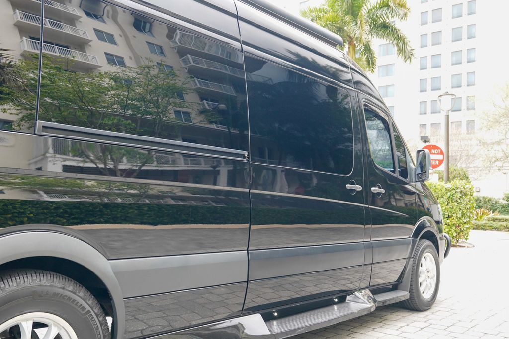 2018 Mercedes-Benz Sprinter Passenger Van 2500 Standard Roof V6 144" RWD - 23000361 - 23