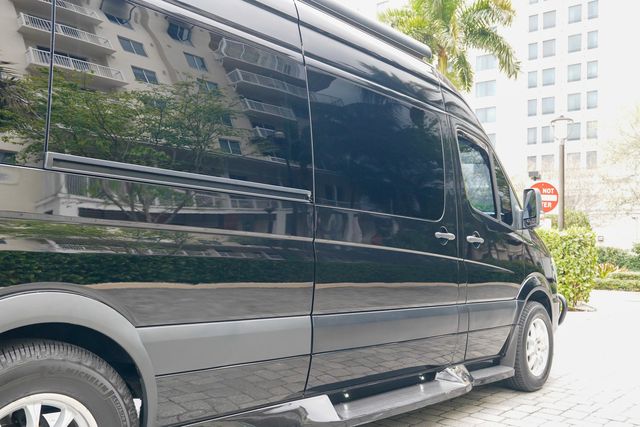2018 Mercedes-Benz Sprinter Passenger Van 2500 Standard Roof V6 144" RWD - 23000361 - 23