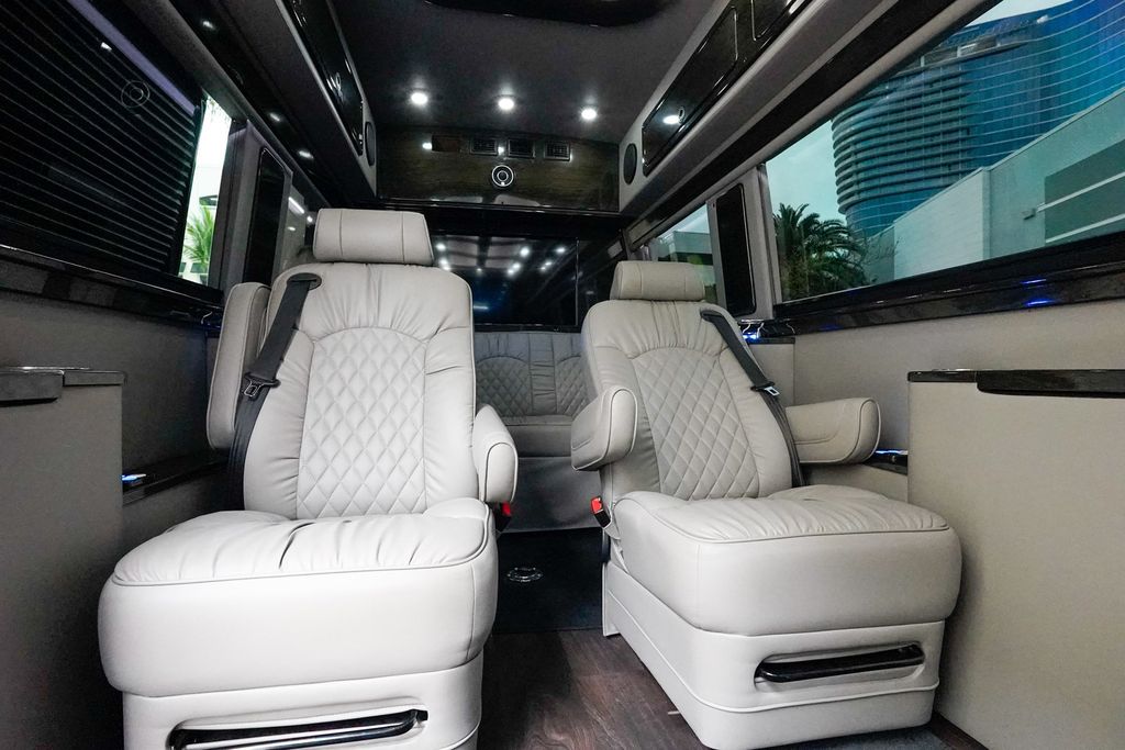 2018 Mercedes-Benz Sprinter Passenger Van 2500 Standard Roof V6 144" RWD - 23000361 - 60