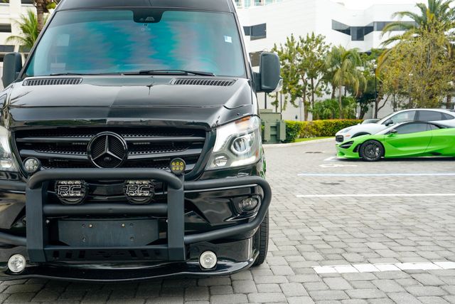 2018 Mercedes-Benz Sprinter Passenger Van 2500 Standard Roof V6 144" RWD - 23000361 - 6