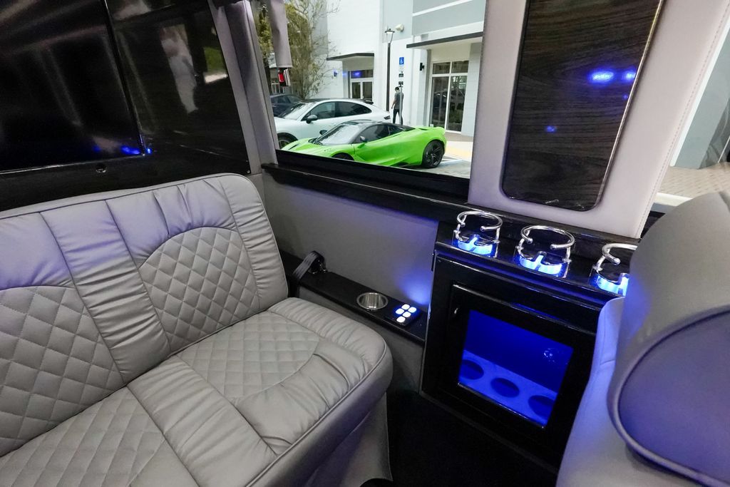 2018 Mercedes-Benz Sprinter Passenger Van 2500 Standard Roof V6 144" RWD - 23000361 - 69