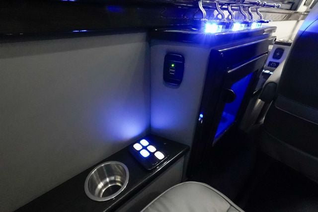 2018 Mercedes-Benz Sprinter Passenger Van 2500 Standard Roof V6 144" RWD - 23000361 - 72