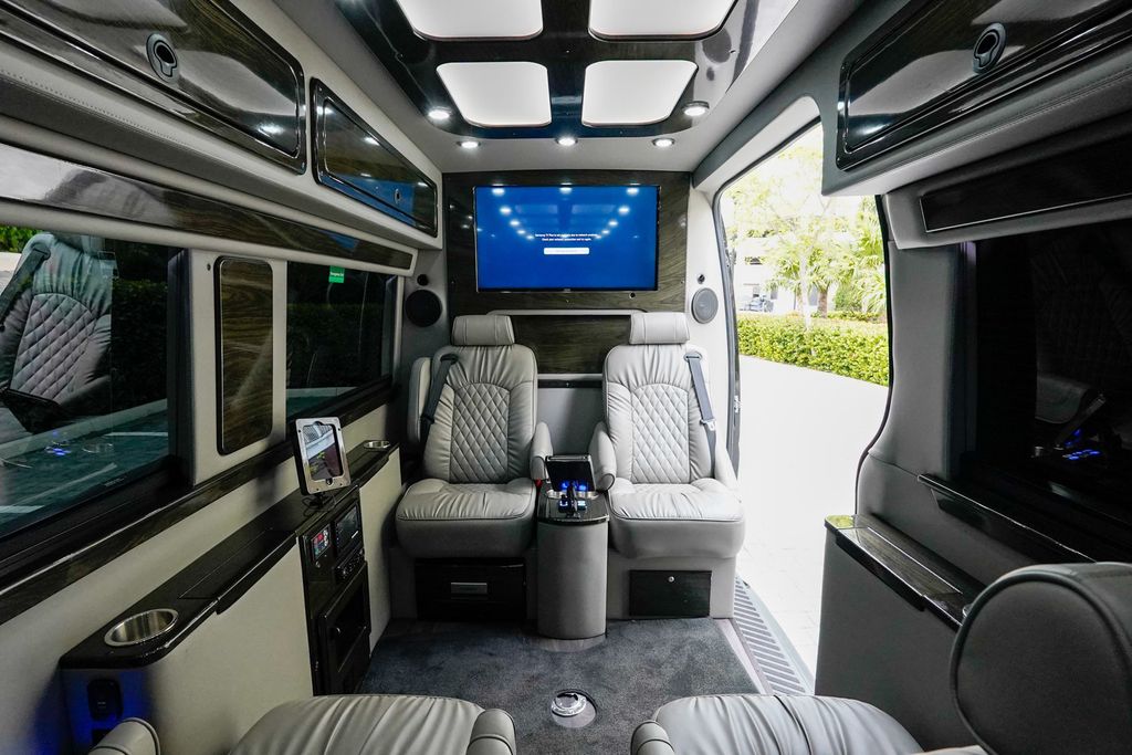 2018 Mercedes-Benz Sprinter Passenger Van 2500 Standard Roof V6 144" RWD - 23000361 - 76