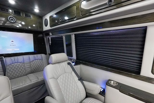 2018 Mercedes-Benz Sprinter Passenger Van 2500 Standard Roof V6 144" RWD - 23000361 - 82