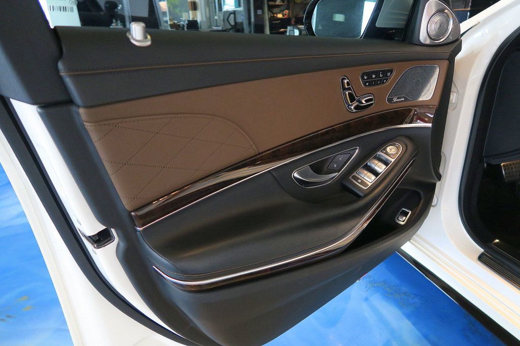 2018 Mercedes Benz S AMG 63 4MATIC photo 12