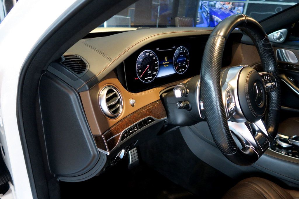 2018 Mercedes Benz S AMG 63 4MATIC photo 13