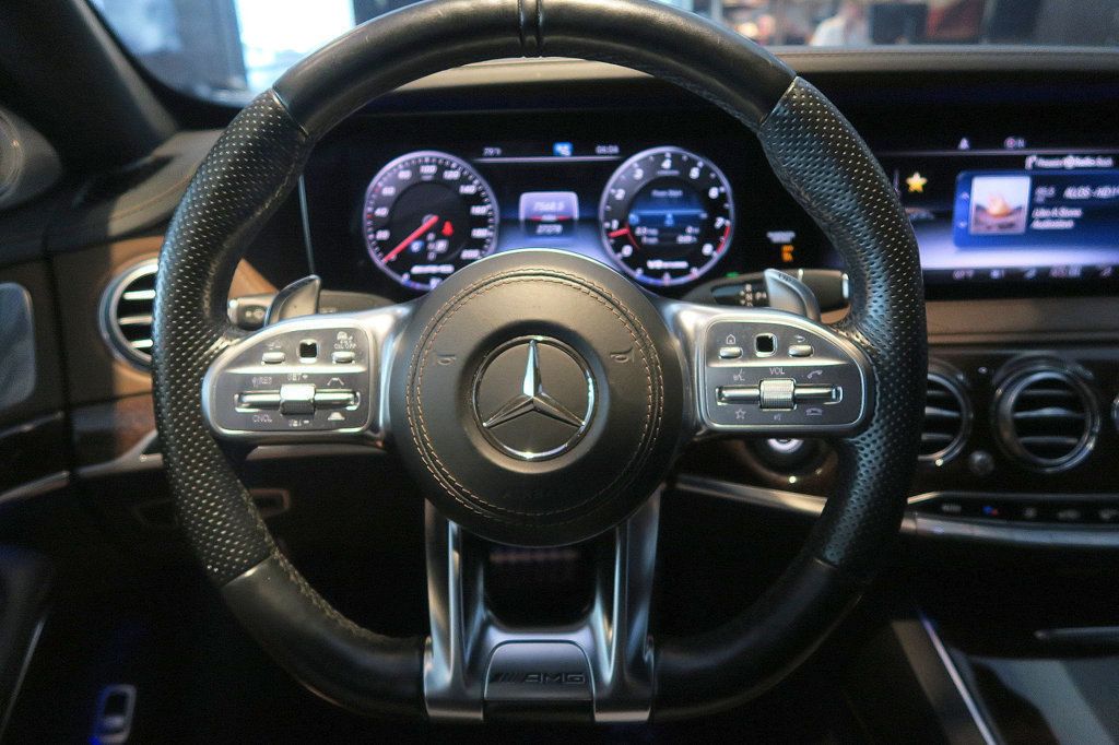 2018 Mercedes Benz S AMG 63 4MATIC photo 16