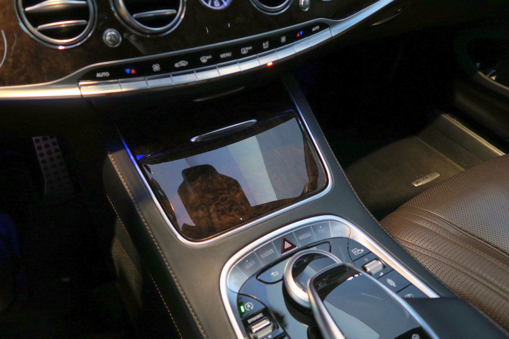 2018 Mercedes Benz S AMG 63 4MATIC photo 21