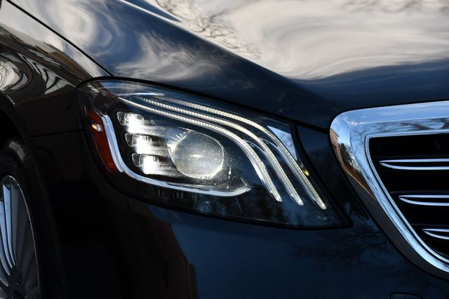 2018 Mercedes-Benz S-Class S 560 4MATIC Sedan - 22954490 - 18