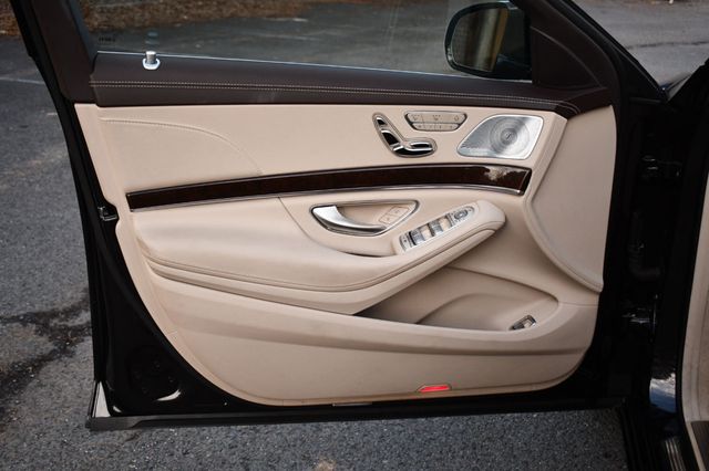 2018 Mercedes-Benz S-Class S 560 4MATIC Sedan - 22954490 - 19
