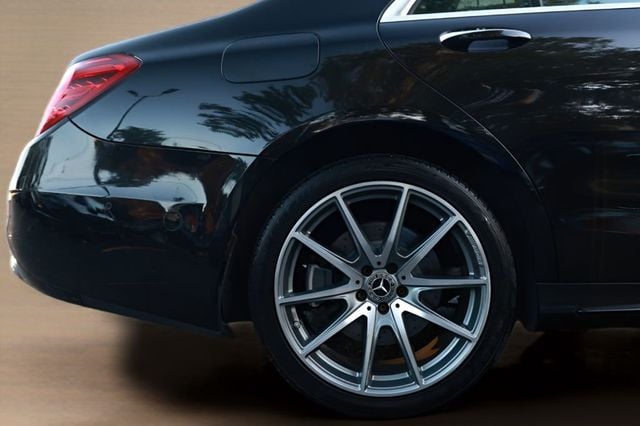 2018 Mercedes-Benz S-Class S 560 4MATIC Sedan - 23078956 - 17