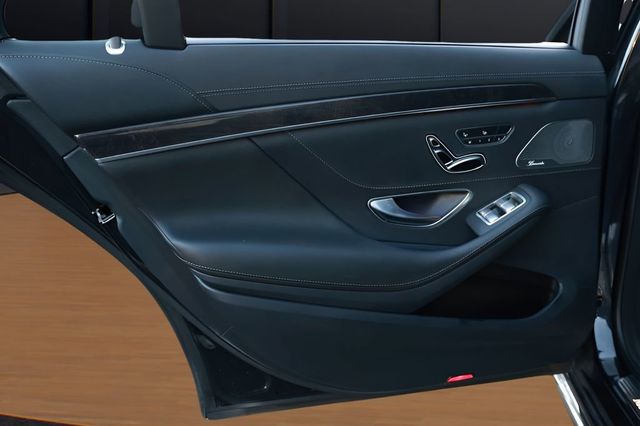 2018 Mercedes-Benz S-Class S 560 4MATIC Sedan - 23078956 - 36