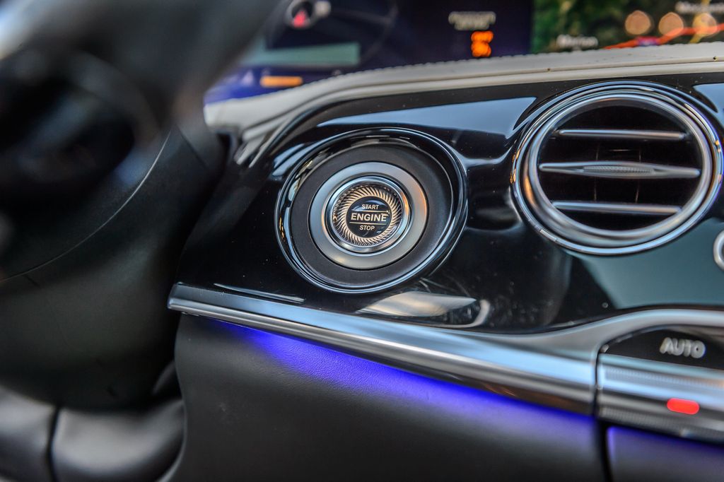 2018 Mercedes-Benz S-Class S560 AMG SPORT APPEARANCE PKG WHITE ON IVORY NAV PANO GORGEOUS - 22915197 - 31