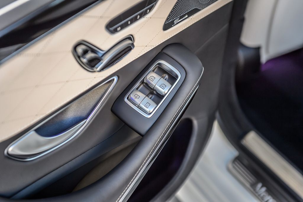 2018 Mercedes-Benz S-Class S560 AMG SPORT APPEARANCE PKG WHITE ON IVORY NAV PANO GORGEOUS - 22915197 - 58