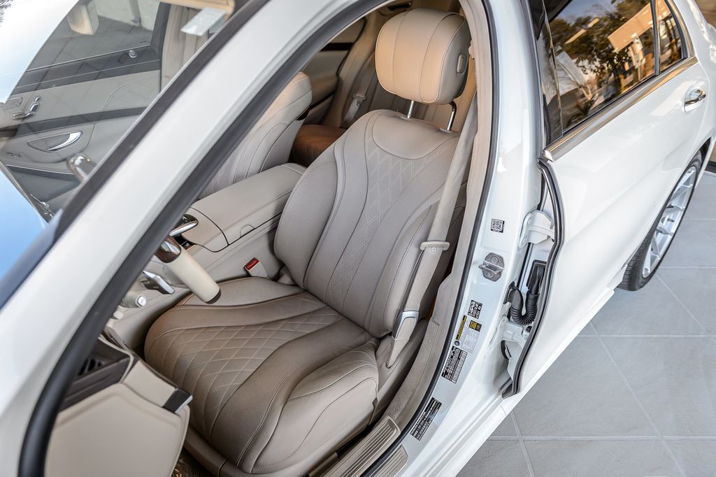 2018 Mercedes-Benz S-Class S560 SPORT APPEARANCE PKG - NAV - PANO ROOF- BACKUP CAM -MUSTSEE - 22968999 - 37