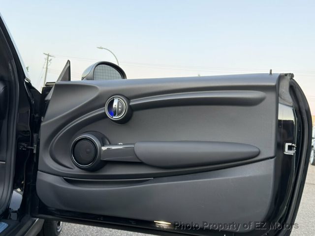 2018 MINI Cooper Convertible LOWEST KMS! 15709 KMS!!  - 23083057 - 23