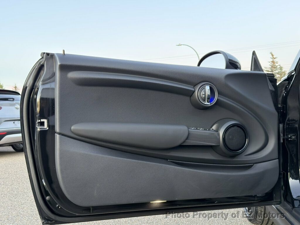 2018 MINI Cooper Convertible LOWEST KMS! 15709 KMS!!  - 23083057 - 24