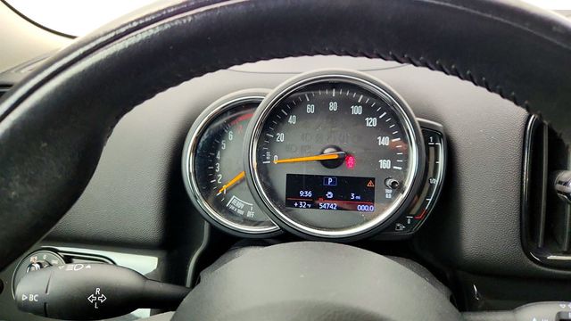 2018 MINI Cooper Countryman with Technology & Premium Packages - 22970638 - 13