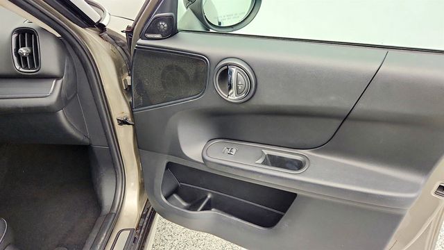 2018 MINI Cooper Countryman with Technology & Premium Packages - 22970638 - 23