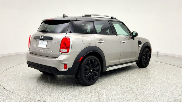 2018 MINI Cooper Countryman with Technology & Premium Packages - 22970638 - 4