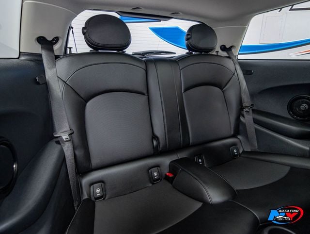 2018 MINI Cooper Hardtop 2 Door ICE BLUE EDITION, CLEAN CARFAX, PAN SUNROOF, NAVI, HEATED SEATS - 22960785 - 19