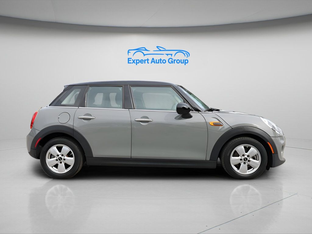 2018 Mini Cooper Hardtop 4 Door photo 2