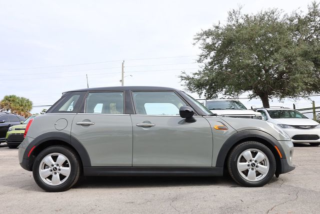2018 MINI Cooper Hardtop 4 Door  - 22935654 - 32