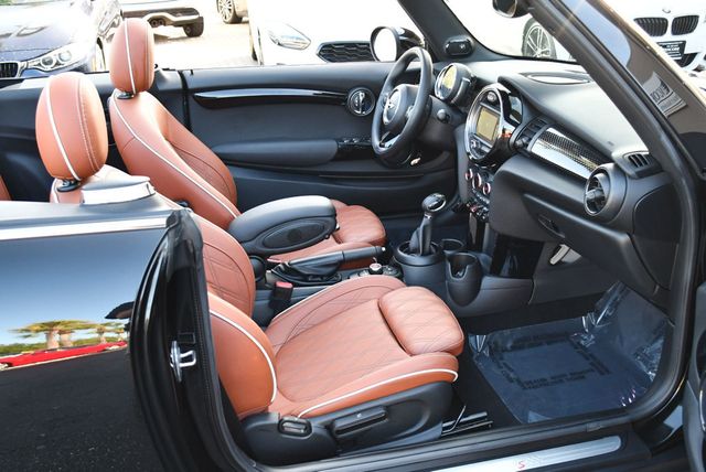 2018 MINI Cooper S Convertible W/Premium Package - 23003314 - 58