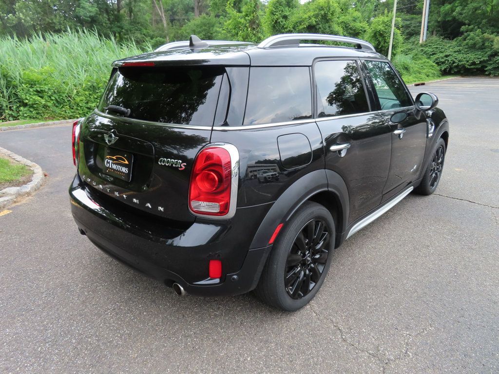 2018 Mini Cooper S ALL4 photo 13