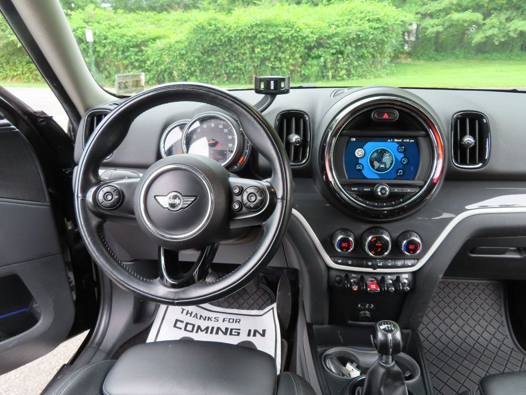 2018 Mini Cooper S ALL4 photo 29