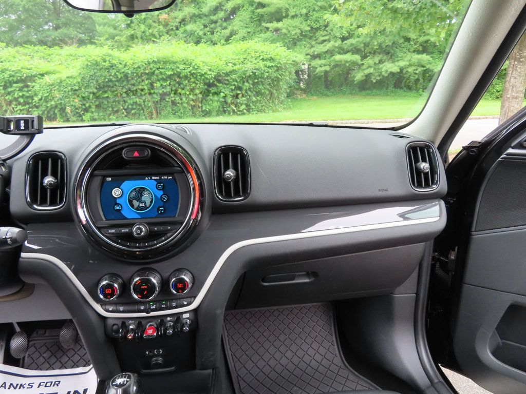 2018 Mini Cooper S ALL4 photo 30