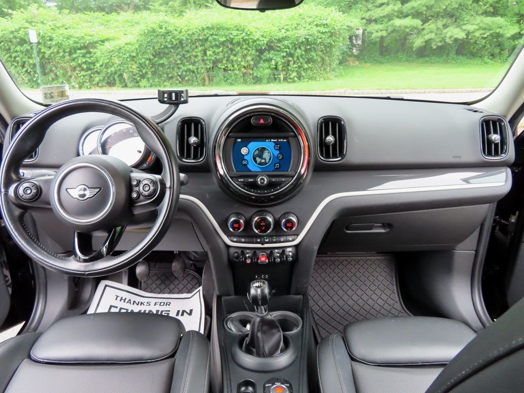 2018 Mini Cooper S ALL4 photo 5