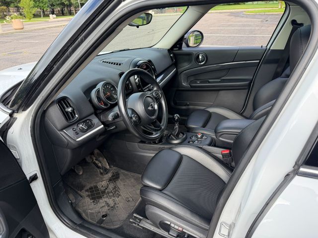 2018 MINI Cooper S Countryman AWD, 6-SPD MANUAL, PAN SUNROOF, HARMAN KARDON SOUND, PREMIUM PKG - 23067052 - 4