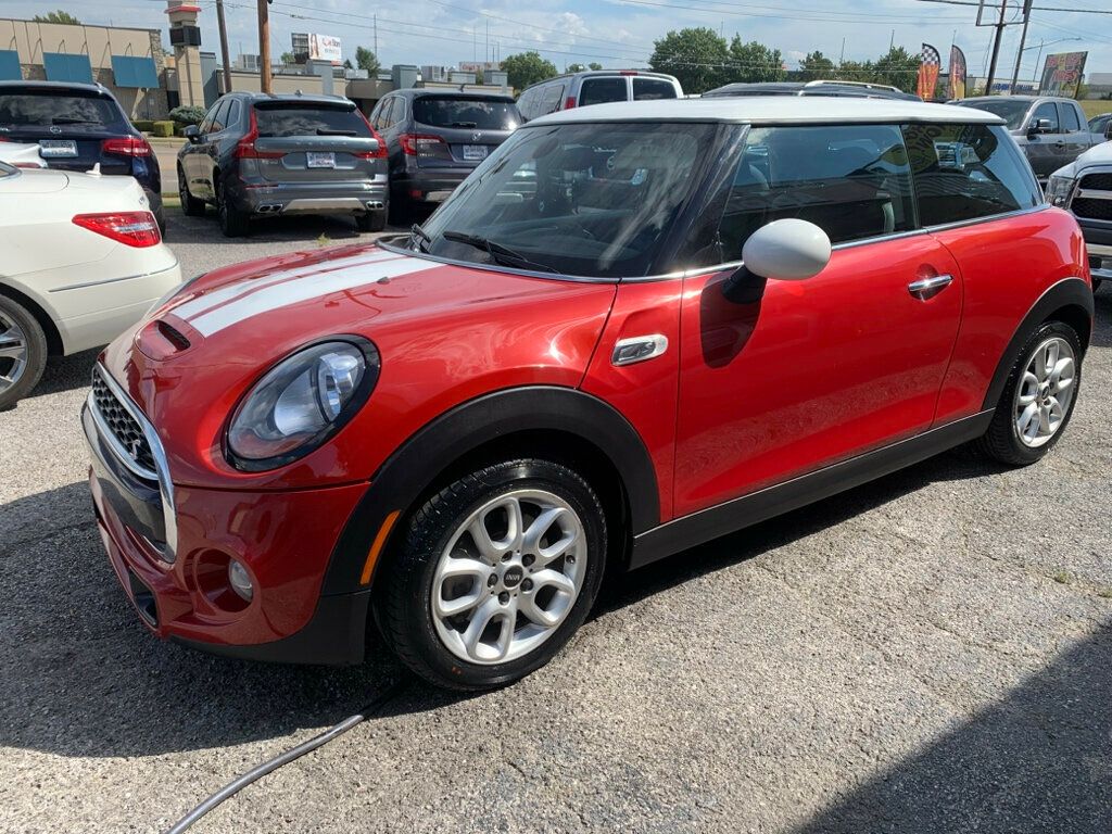 2018 Mini Cooper S Hardtop 2 Door photo 3