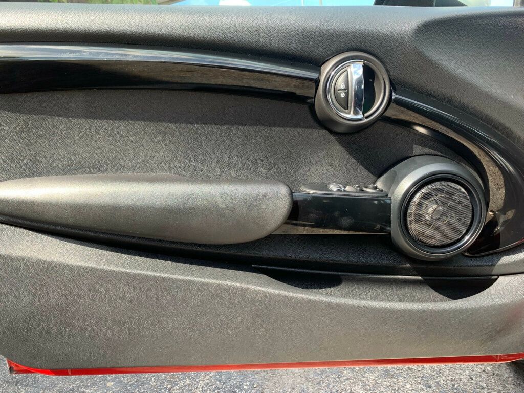 2018 Mini Cooper S Hardtop 2 Door photo 4