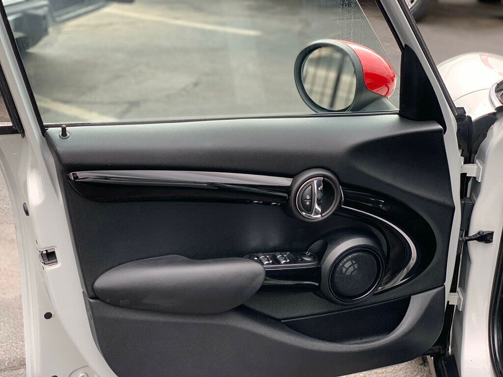 2018 MINI Cooper S Hardtop 4 Door 1-OWNER Hardtop 4D S Hatchback - 22948088 - 11