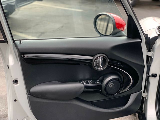2018 MINI Cooper S Hardtop 4 Door 1-OWNER Hardtop 4D S Hatchback - 22948088 - 11