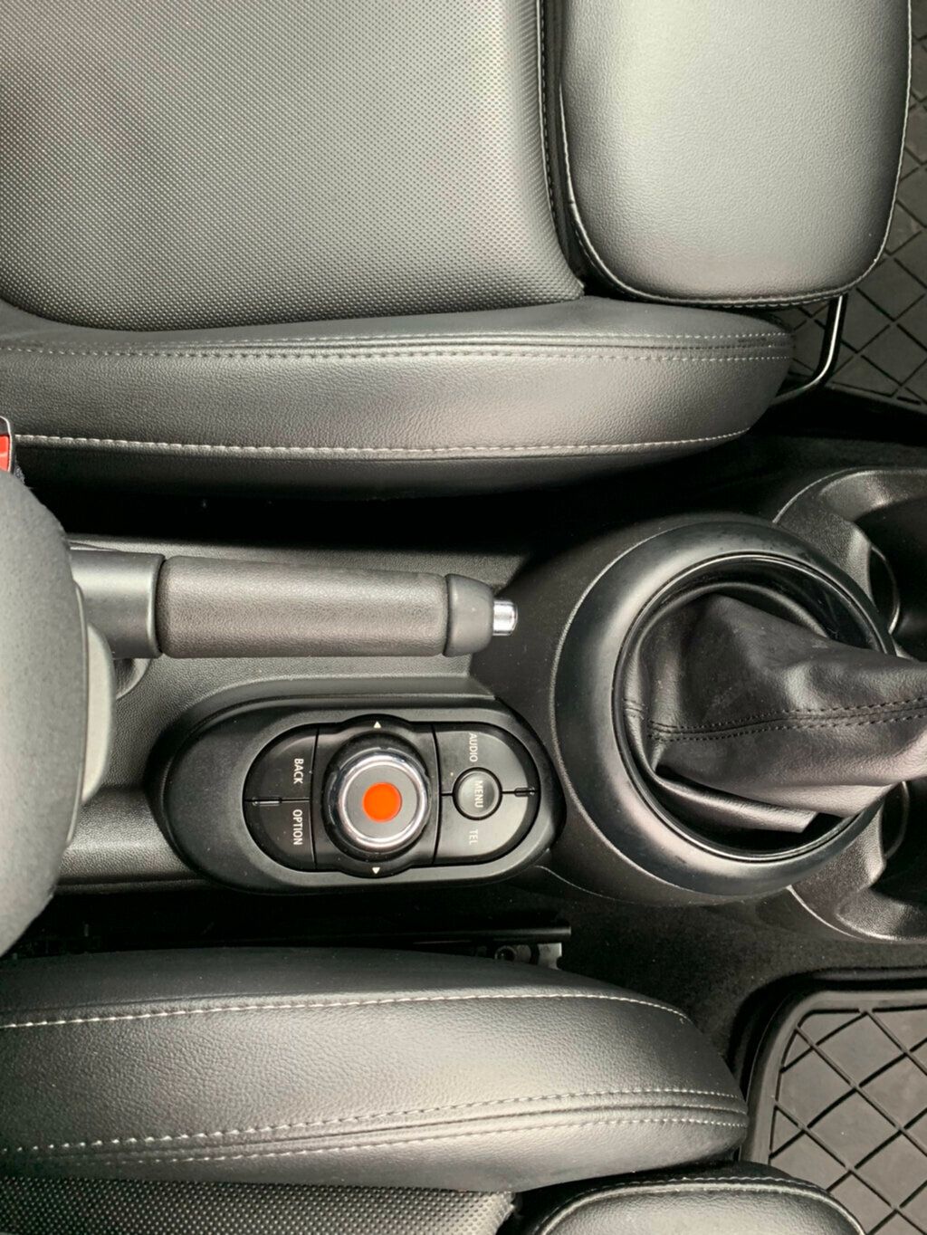 2018 MINI Cooper S Hardtop 4 Door 1-OWNER Hardtop 4D S Hatchback - 22948088 - 23