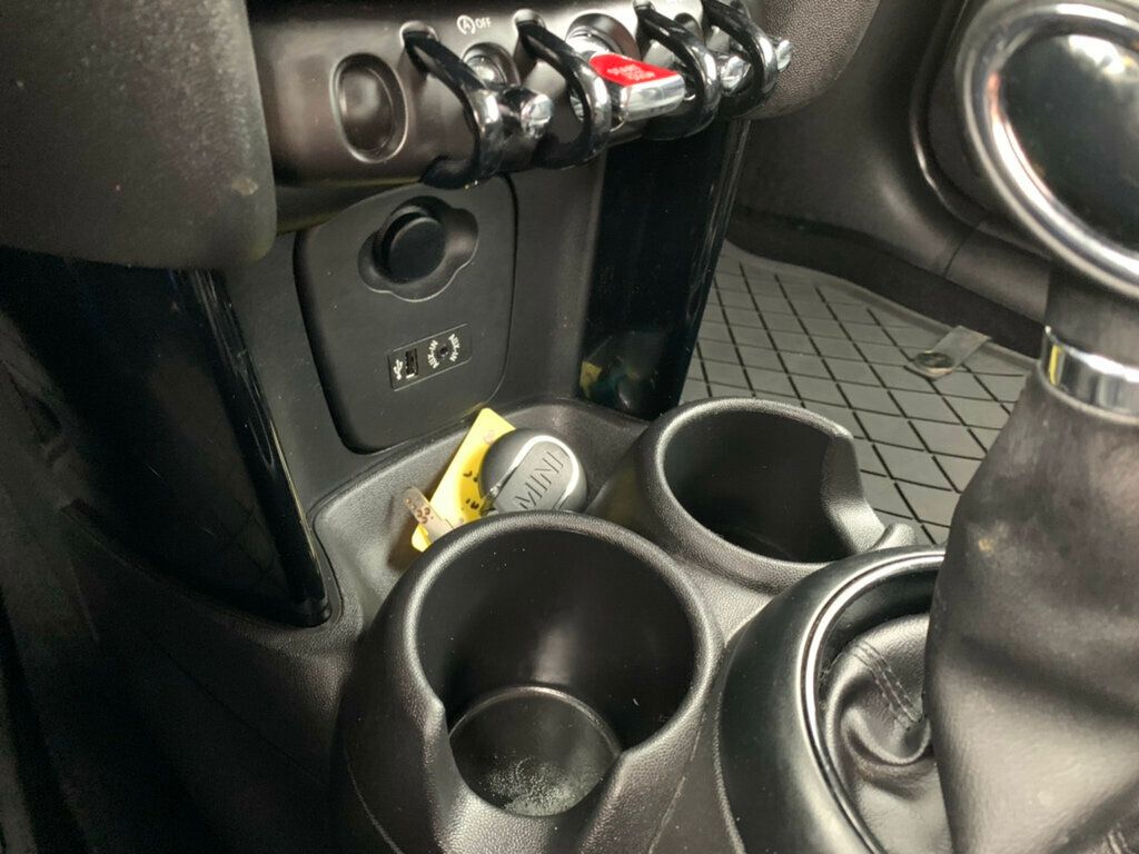 2018 MINI Cooper S Hardtop 4 Door 1-OWNER Hardtop 4D S Hatchback - 22948088 - 50