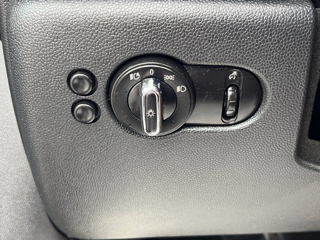 2018 MINI John Cooper Works Base - 23094409 - 17