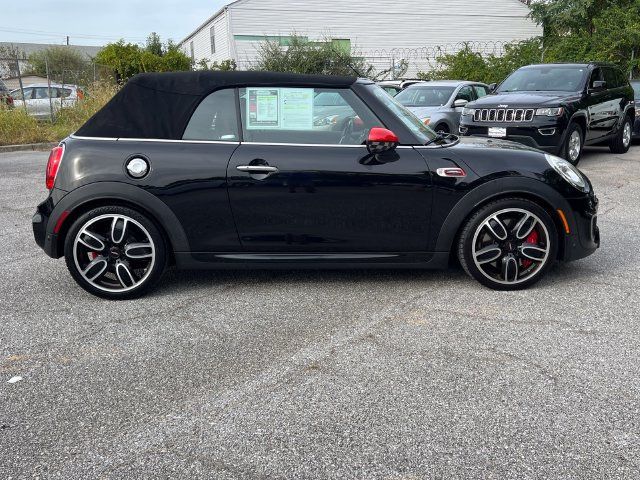 2018 MINI John Cooper Works Base - 23094409 - 31