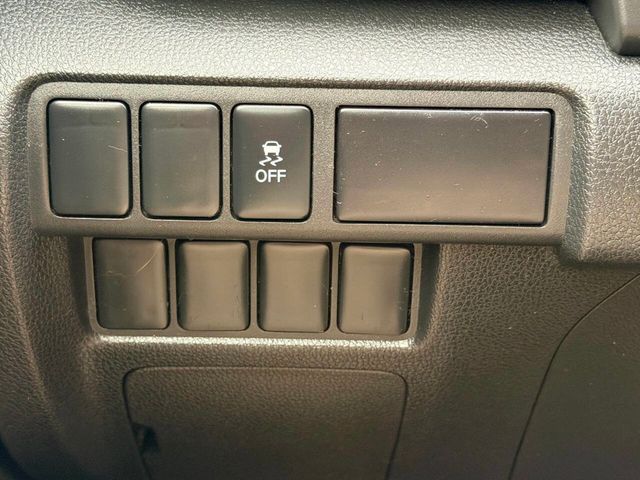 2018 Mitsubishi Eclipse Cross ES FWD - 23046462 - 34