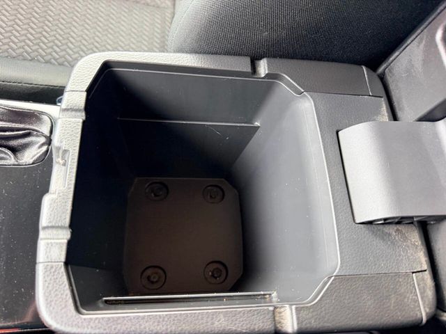 2018 Mitsubishi Eclipse Cross ES FWD - 23046462 - 44