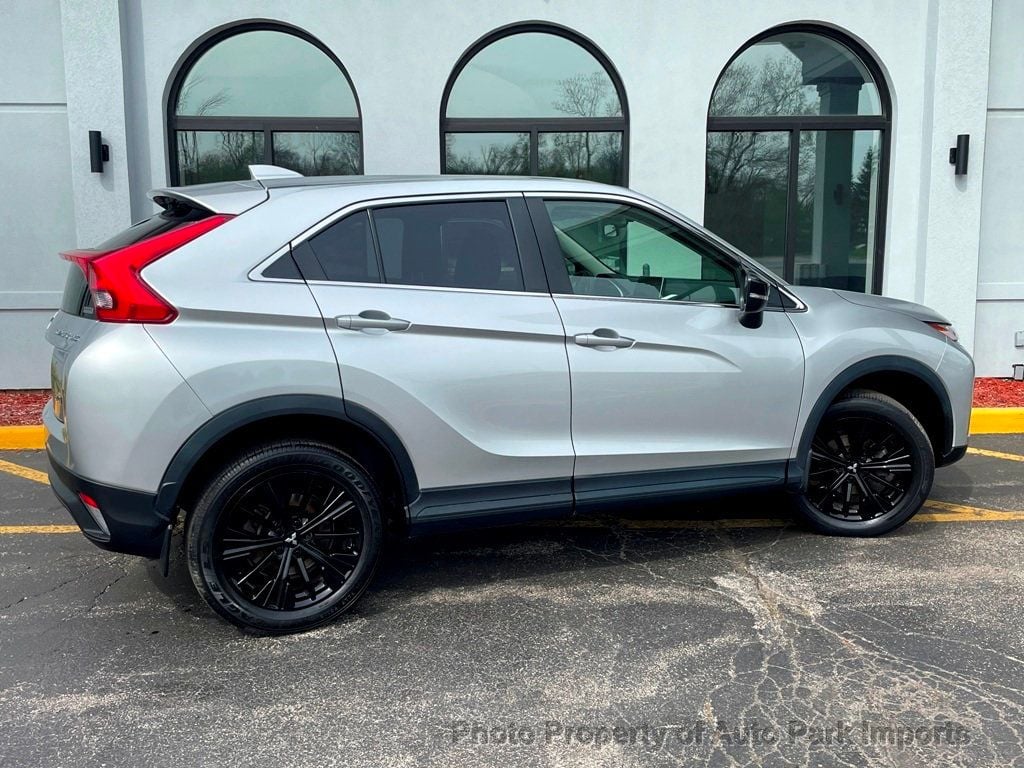 2018 Mitsubishi Eclipse Cross LE S-AWC - 22315321 - 18