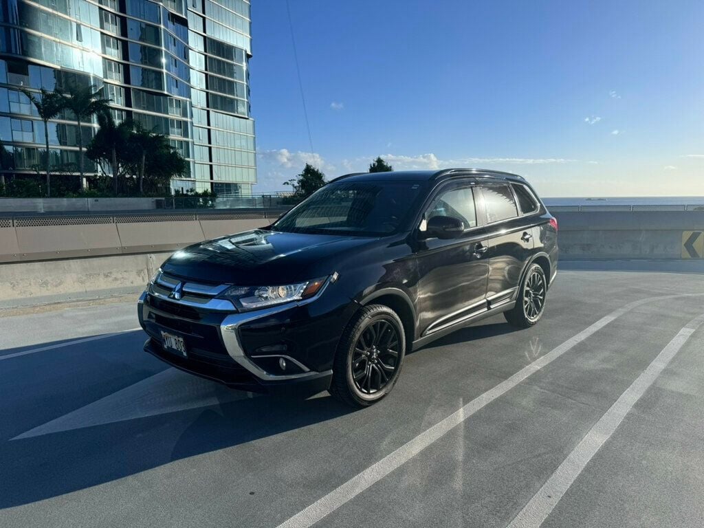 2018 Mitsubishi Outlander 1-Owner, Extra Clean - 22633609 - 1